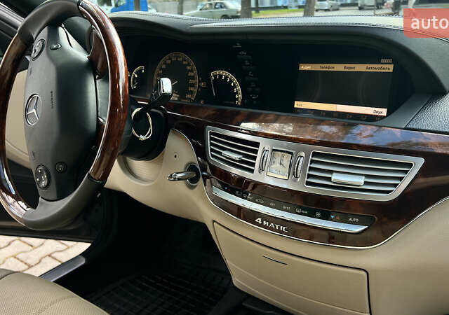 Мерседес С Клас 2008 у Чернівцях на Automoto.ua Чорний Мерседес С Клас, об'ємом двигуна 3.5 л та пробігом 273 тис. км за 11800 $, фото 22 на Automoto.ua