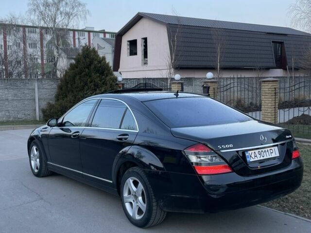 Черный Мерседес С Класс, объемом двигателя 5.5 л и пробегом 333 тыс. км за 8500 $, фото 1 на Automoto.ua