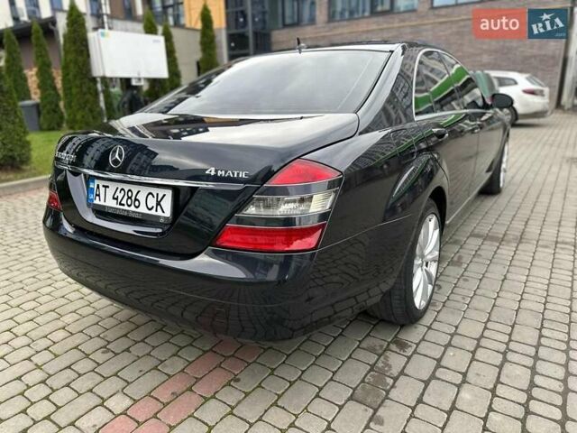 Черный Мерседес С Класс, объемом двигателя 2.99 л и пробегом 233 тыс. км за 16400 $, фото 4 на Automoto.ua