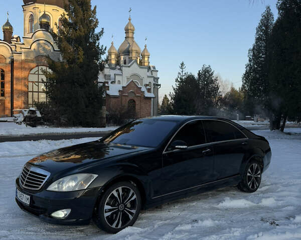 Черный Мерседес С Класс, объемом двигателя 3.5 л и пробегом 209 тыс. км за 11999 $, фото 10 на Automoto.ua