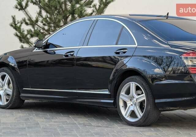 Черный Мерседес С Класс, объемом двигателя 2.99 л и пробегом 375 тыс. км за 10999 $, фото 9 на Automoto.ua