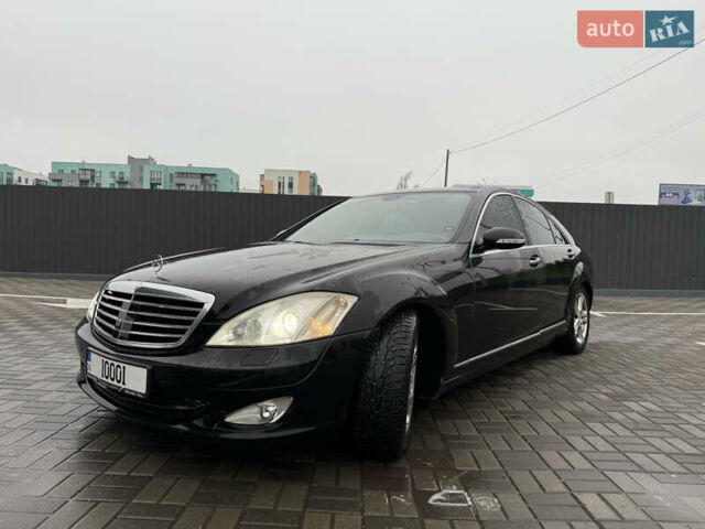 Черный Мерседес С Класс, объемом двигателя 2.99 л и пробегом 300 тыс. км за 10500 $, фото 3 на Automoto.ua
