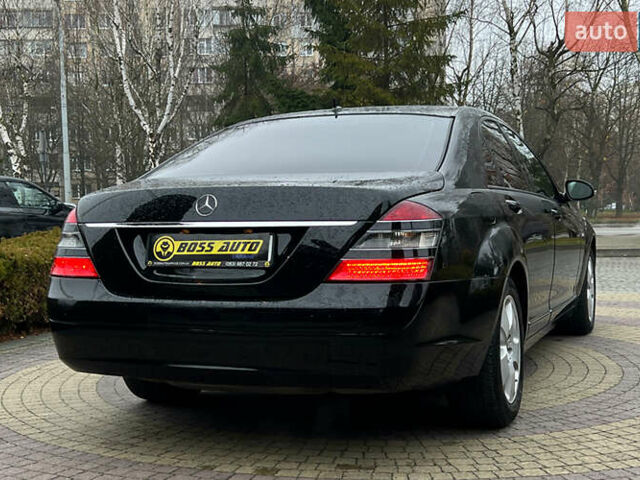 Черный Мерседес С Класс, объемом двигателя 3.5 л и пробегом 245 тыс. км за 13750 $, фото 6 на Automoto.ua