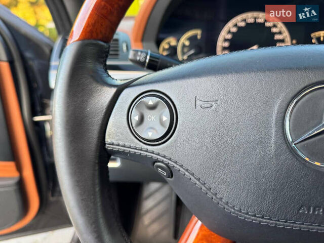 Черный Мерседес С Класс, объемом двигателя 4.66 л и пробегом 302 тыс. км за 9900 $, фото 25 на Automoto.ua