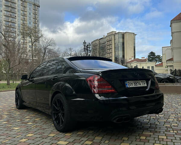 Черный Мерседес С Класс, объемом двигателя 5.5 л и пробегом 260 тыс. км за 13000 $, фото 6 на Automoto.ua