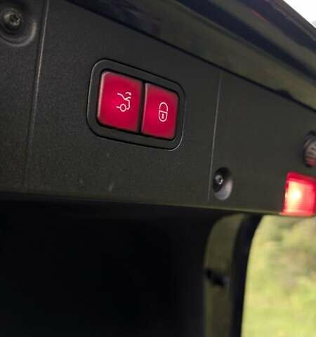 Черный Мерседес С Класс, объемом двигателя 2.99 л и пробегом 375 тыс. км за 10999 $, фото 44 на Automoto.ua