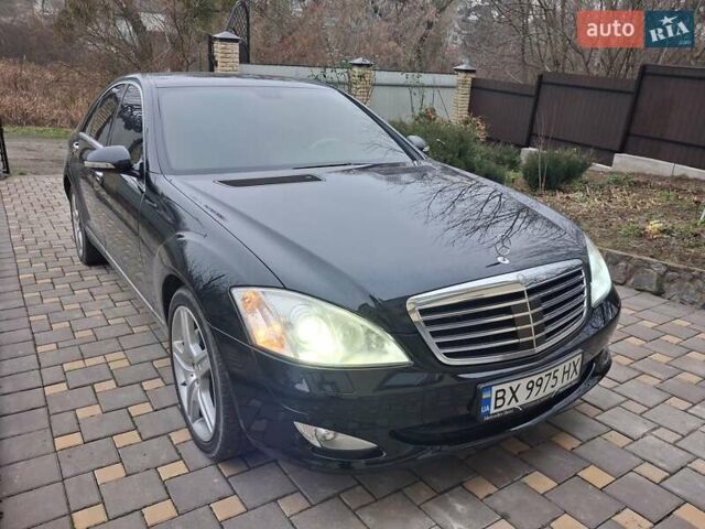 Черный Мерседес С Класс, объемом двигателя 2.99 л и пробегом 396 тыс. км за 13500 $, фото 1 на Automoto.ua