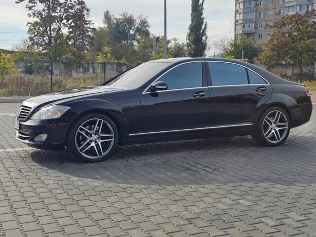 Мерседес С Класс 2008 в Кривом Роге на Automoto.ua Черный Мерседес С Класс, объемом двигателя 5.5 л и пробегом 188 тыс. км за 10550 $, фото 6 на Automoto.ua