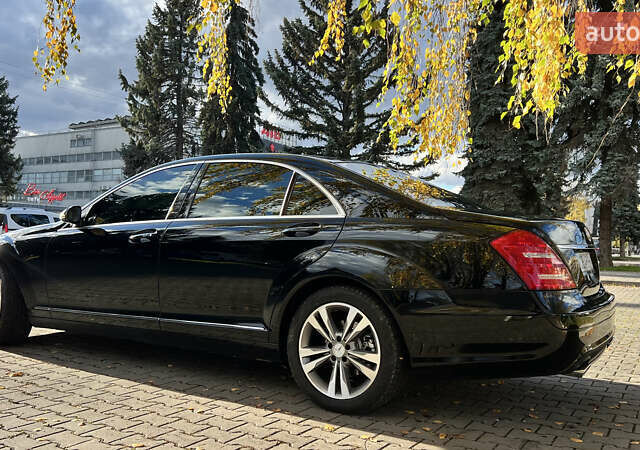 Мерседес С Клас 2008 у Чернівцях на Automoto.ua Чорний Мерседес С Клас, об'ємом двигуна 3.5 л та пробігом 273 тис. км за 11800 $, фото 7 на Automoto.ua