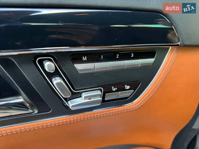 Черный Мерседес С Класс, объемом двигателя 4.66 л и пробегом 302 тыс. км за 9900 $, фото 28 на Automoto.ua