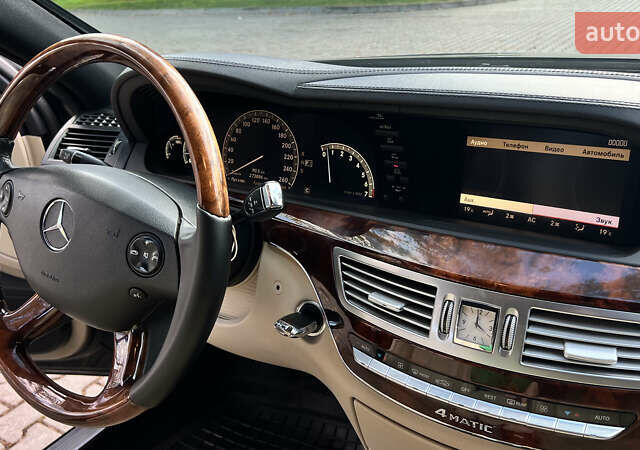 Мерседес С Клас 2008 у Чернівцях на Automoto.ua Чорний Мерседес С Клас, об'ємом двигуна 3.5 л та пробігом 273 тис. км за 11800 $, фото 20 на Automoto.ua