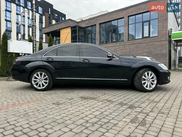 Черный Мерседес С Класс, объемом двигателя 2.99 л и пробегом 233 тыс. км за 16400 $, фото 9 на Automoto.ua