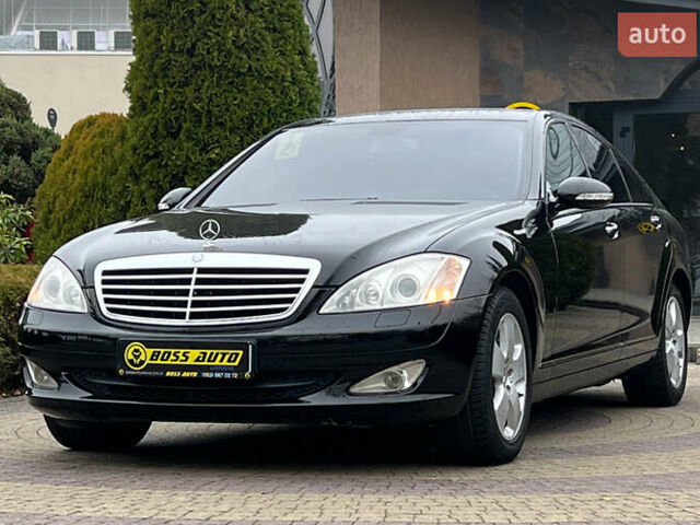 Черный Мерседес С Класс, объемом двигателя 3.5 л и пробегом 245 тыс. км за 13750 $, фото 2 на Automoto.ua