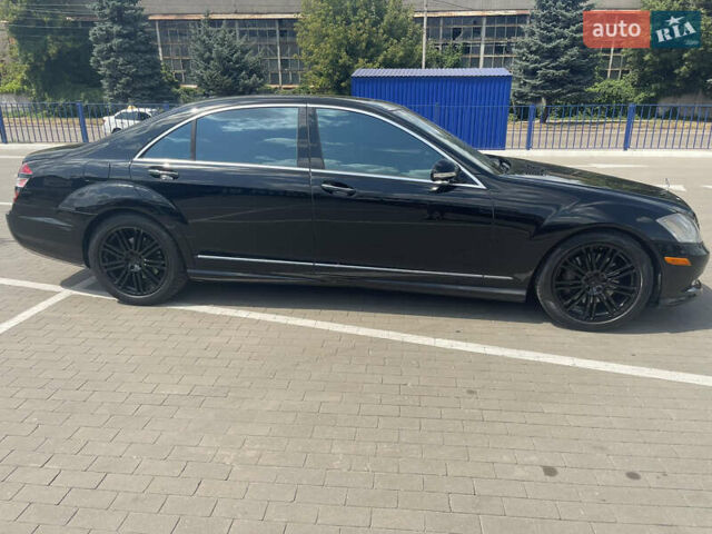 Чорний Мерседес С Клас, об'ємом двигуна 5.5 л та пробігом 260 тис. км за 12999 $, фото 39 на Automoto.ua