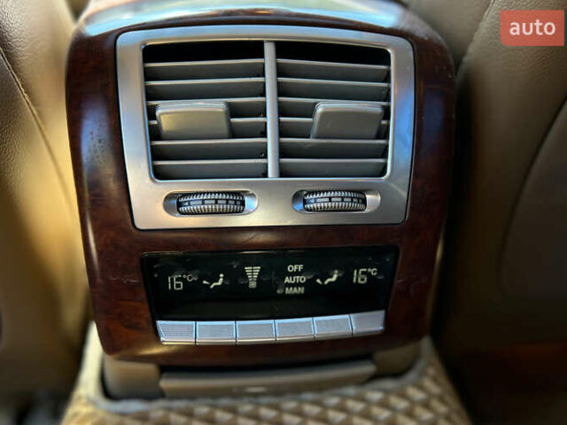 Черный Мерседес С Класс, объемом двигателя 3.5 л и пробегом 315 тыс. км за 10600 $, фото 13 на Automoto.ua