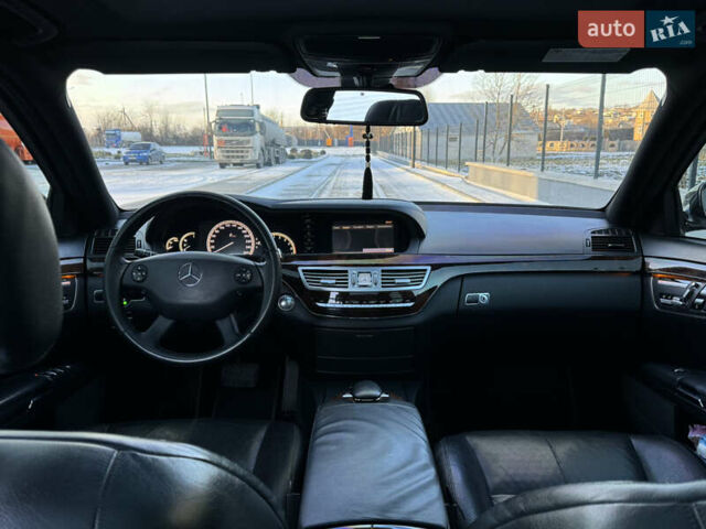 Чорний Мерседес С Клас, об'ємом двигуна 2.99 л та пробігом 318 тис. км за 13400 $, фото 8 на Automoto.ua