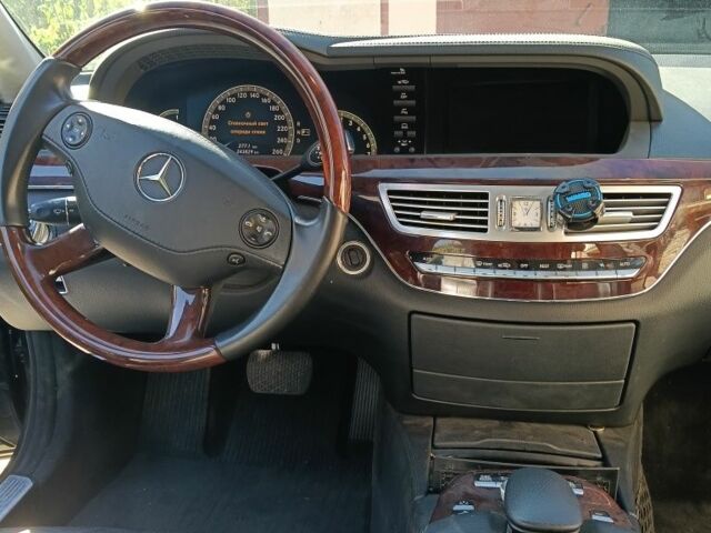 Мерседес С Класс 2008 в Львове на Automoto.ua Черный Мерседес С Класс, объемом двигателя 3.5 л и пробегом 243 тыс. км за 14000 $, фото 10 на Automoto.ua