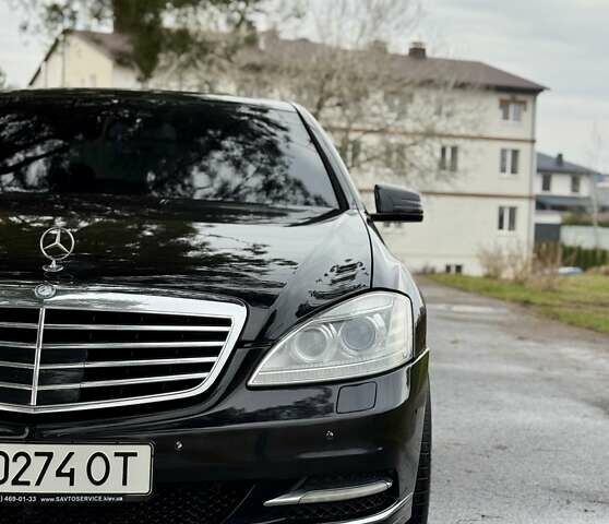 Чорний Мерседес С Клас, об'ємом двигуна 3.5 л та пробігом 176 тис. км за 10800 $, фото 7 на Automoto.ua