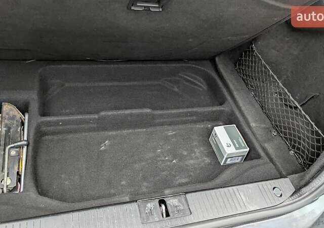 Черный Мерседес С Класс, объемом двигателя 2.99 л и пробегом 254 тыс. км за 13900 $, фото 125 на Automoto.ua