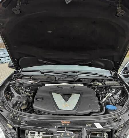 Черный Мерседес С Класс, объемом двигателя 2.99 л и пробегом 254 тыс. км за 13900 $, фото 131 на Automoto.ua