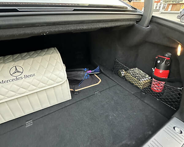 Черный Мерседес С Класс, объемом двигателя 5.5 л и пробегом 170 тыс. км за 17000 $, фото 52 на Automoto.ua