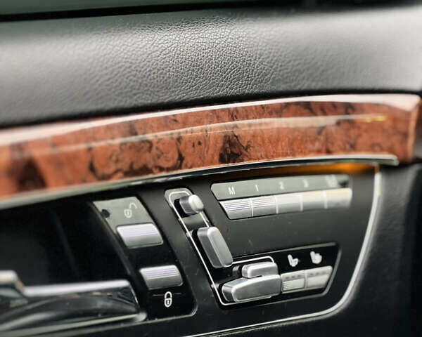 Черный Мерседес С Класс, объемом двигателя 2.99 л и пробегом 295 тыс. км за 14500 $, фото 9 на Automoto.ua