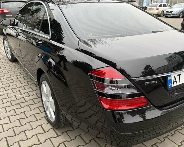 Черный Мерседес С Класс, объемом двигателя 3 л и пробегом 295 тыс. км за 12999 $, фото 5 на Automoto.ua