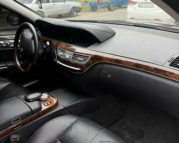 Черный Мерседес С Класс, объемом двигателя 3 л и пробегом 295 тыс. км за 12999 $, фото 14 на Automoto.ua