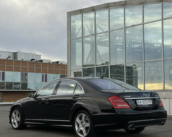 Черный Мерседес С Класс, объемом двигателя 5.5 л и пробегом 170 тыс. км за 17000 $, фото 3 на Automoto.ua
