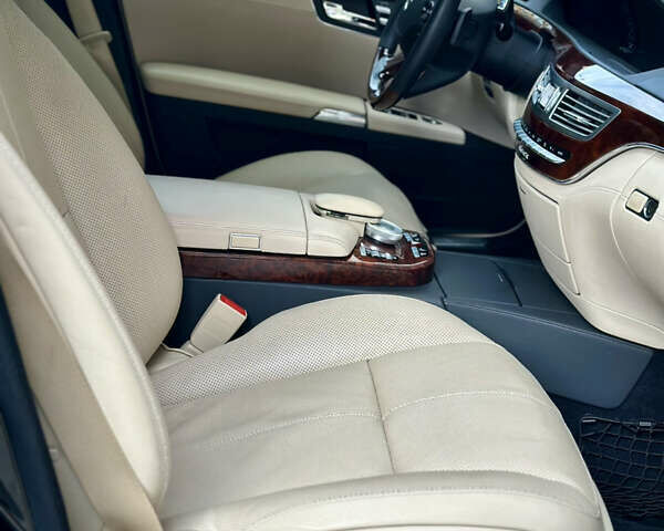 Мерседес С Клас 2009 у Житомирі на Automoto.ua Чорний Мерседес С Клас, об'ємом двигуна 5.46 л та пробігом 211 тис. км за 16555 $, фото 37 на Automoto.ua