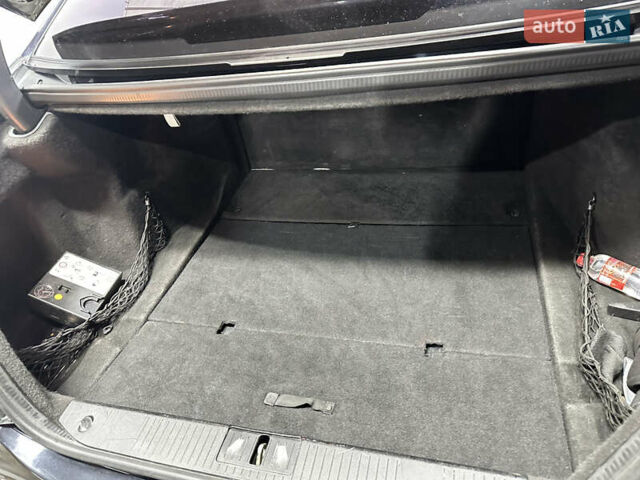 Черный Мерседес С Класс, объемом двигателя 5.5 л и пробегом 255 тыс. км за 12500 $, фото 18 на Automoto.ua