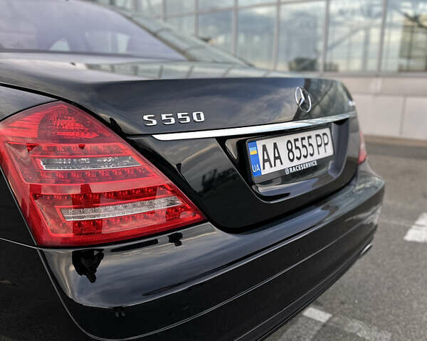 Черный Мерседес С Класс, объемом двигателя 5.5 л и пробегом 170 тыс. км за 17000 $, фото 5 на Automoto.ua