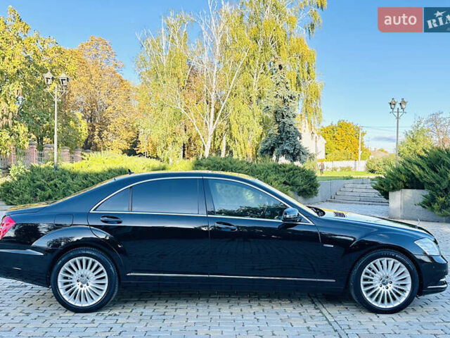 Черный Мерседес С Класс, объемом двигателя 2.99 л и пробегом 347 тыс. км за 13500 $, фото 2 на Automoto.ua