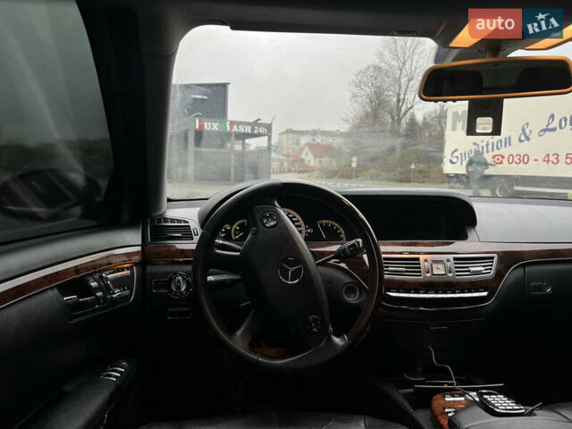 Черный Мерседес С Класс, объемом двигателя 2.99 л и пробегом 295 тыс. км за 14500 $, фото 14 на Automoto.ua