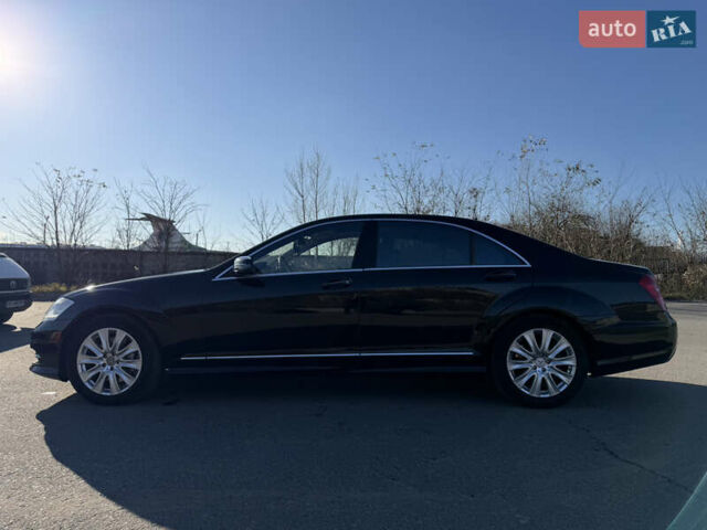 Чорний Мерседес С Клас, об'ємом двигуна 5.46 л та пробігом 300 тис. км за 15200 $, фото 6 на Automoto.ua
