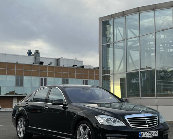 Черный Мерседес С Класс, объемом двигателя 5.5 л и пробегом 170 тыс. км за 17000 $, фото 16 на Automoto.ua