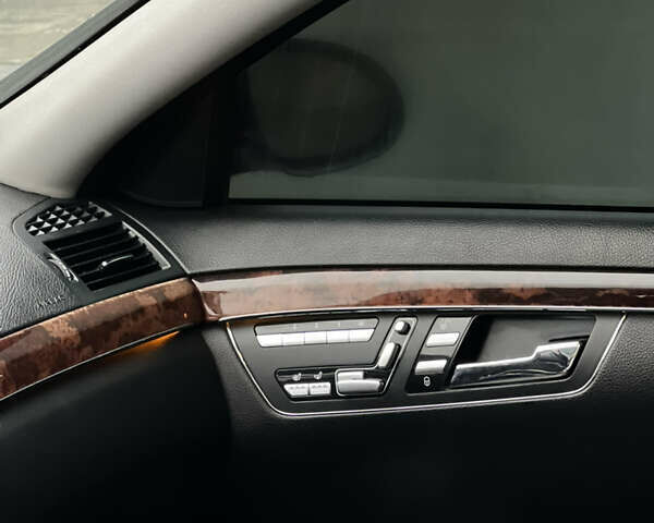 Черный Мерседес С Класс, объемом двигателя 2.99 л и пробегом 295 тыс. км за 14500 $, фото 8 на Automoto.ua