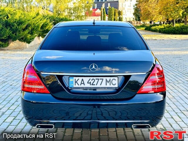 Чорний Мерседес С Клас, об'ємом двигуна 3 л та пробігом 347 тис. км за 14500 $, фото 4 на Automoto.ua