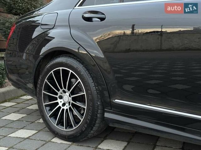 Черный Мерседес С Класс, объемом двигателя 2.99 л и пробегом 254 тыс. км за 13900 $, фото 9 на Automoto.ua