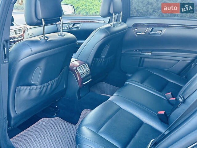 Черный Мерседес С Класс, объемом двигателя 2.99 л и пробегом 347 тыс. км за 13500 $, фото 17 на Automoto.ua