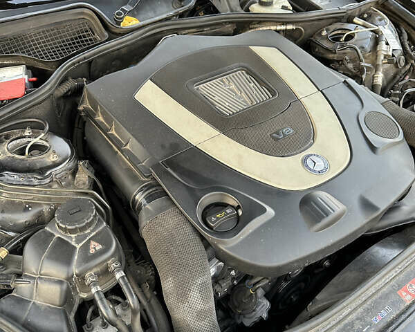 Черный Мерседес С Класс, объемом двигателя 5.5 л и пробегом 170 тыс. км за 17000 $, фото 55 на Automoto.ua