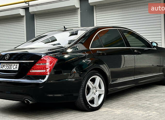 Мерседес С Клас 2009 у Житомирі на Automoto.ua Чорний Мерседес С Клас, об'ємом двигуна 5.46 л та пробігом 211 тис. км за 16555 $, фото 17 на Automoto.ua