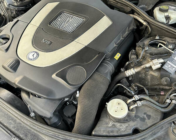 Черный Мерседес С Класс, объемом двигателя 5.5 л и пробегом 170 тыс. км за 17000 $, фото 51 на Automoto.ua