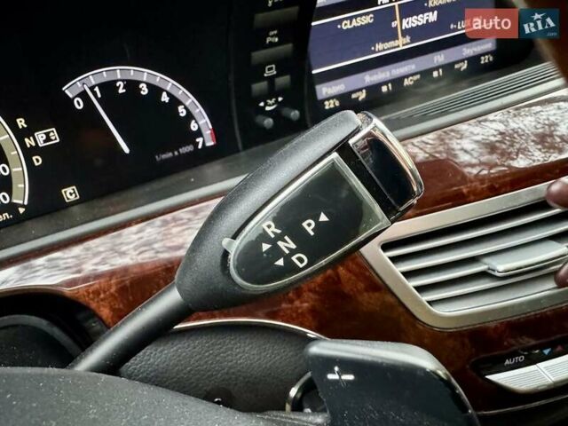 Черный Мерседес С Класс, объемом двигателя 3.5 л и пробегом 176 тыс. км за 11499 $, фото 25 на Automoto.ua