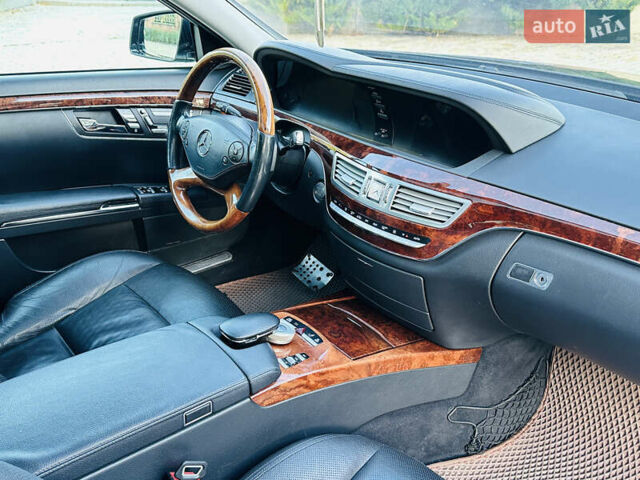 Черный Мерседес С Класс, объемом двигателя 2.99 л и пробегом 347 тыс. км за 13500 $, фото 26 на Automoto.ua