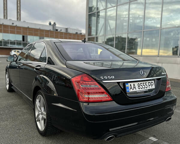 Черный Мерседес С Класс, объемом двигателя 5.5 л и пробегом 170 тыс. км за 17000 $, фото 6 на Automoto.ua