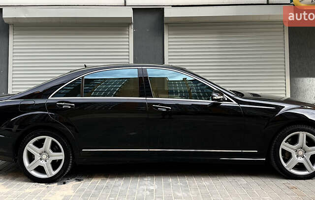Мерседес С Клас 2009 у Житомирі на Automoto.ua Чорний Мерседес С Клас, об'ємом двигуна 5.46 л та пробігом 211 тис. км за 16555 $, фото 9 на Automoto.ua