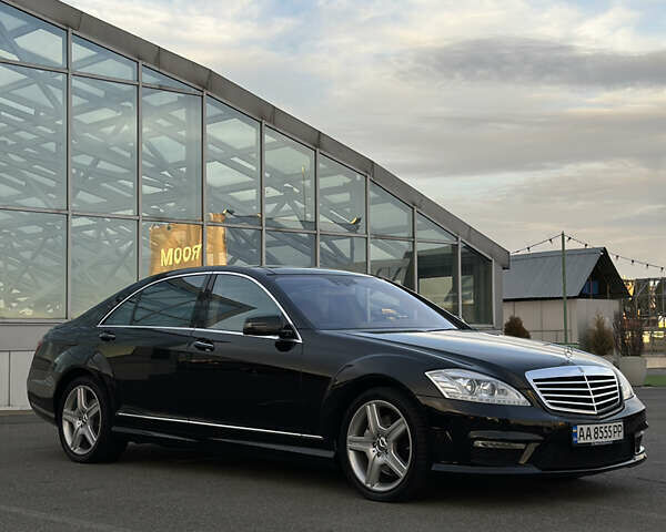 Черный Мерседес С Класс, объемом двигателя 5.5 л и пробегом 170 тыс. км за 17000 $, фото 42 на Automoto.ua