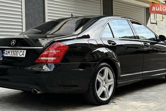 Мерседес С Клас 2009 у Житомирі на Automoto.ua Чорний Мерседес С Клас, об'ємом двигуна 5.46 л та пробігом 211 тис. км за 16555 $, фото 10 на Automoto.ua