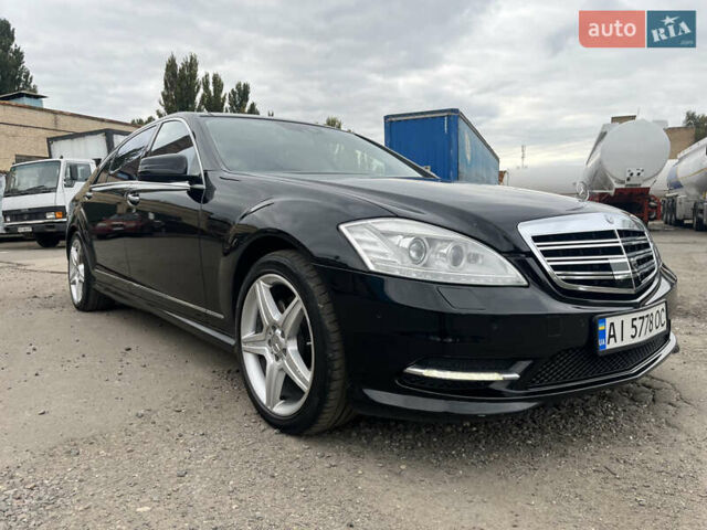 Черный Мерседес С Класс, объемом двигателя 5.46 л и пробегом 252 тыс. км за 18000 $, фото 2 на Automoto.ua